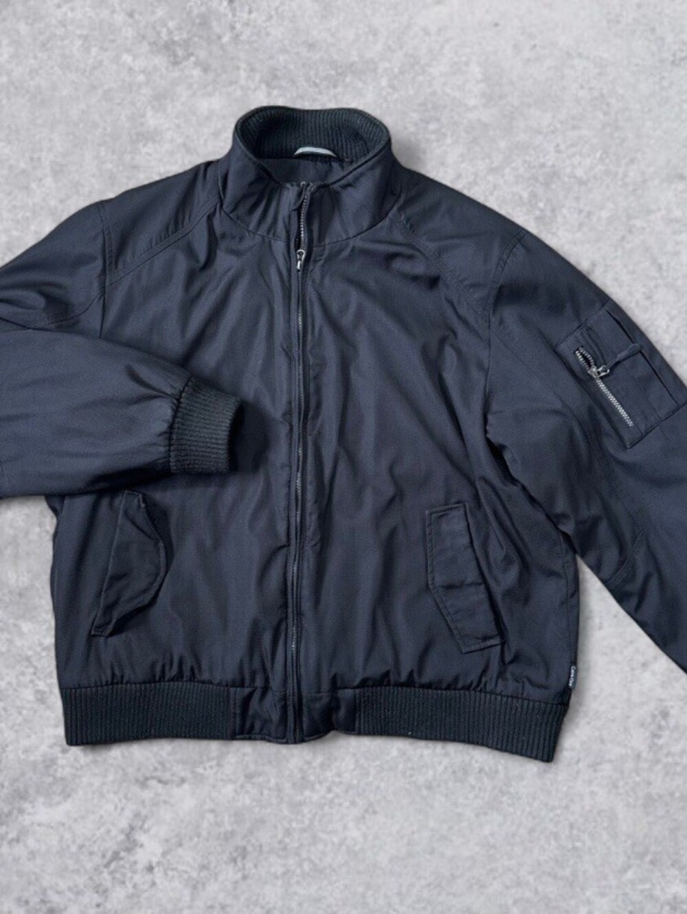 Calvin Klein Men’s XL Black Bomber Jacket Water Resistant Windproof Utility